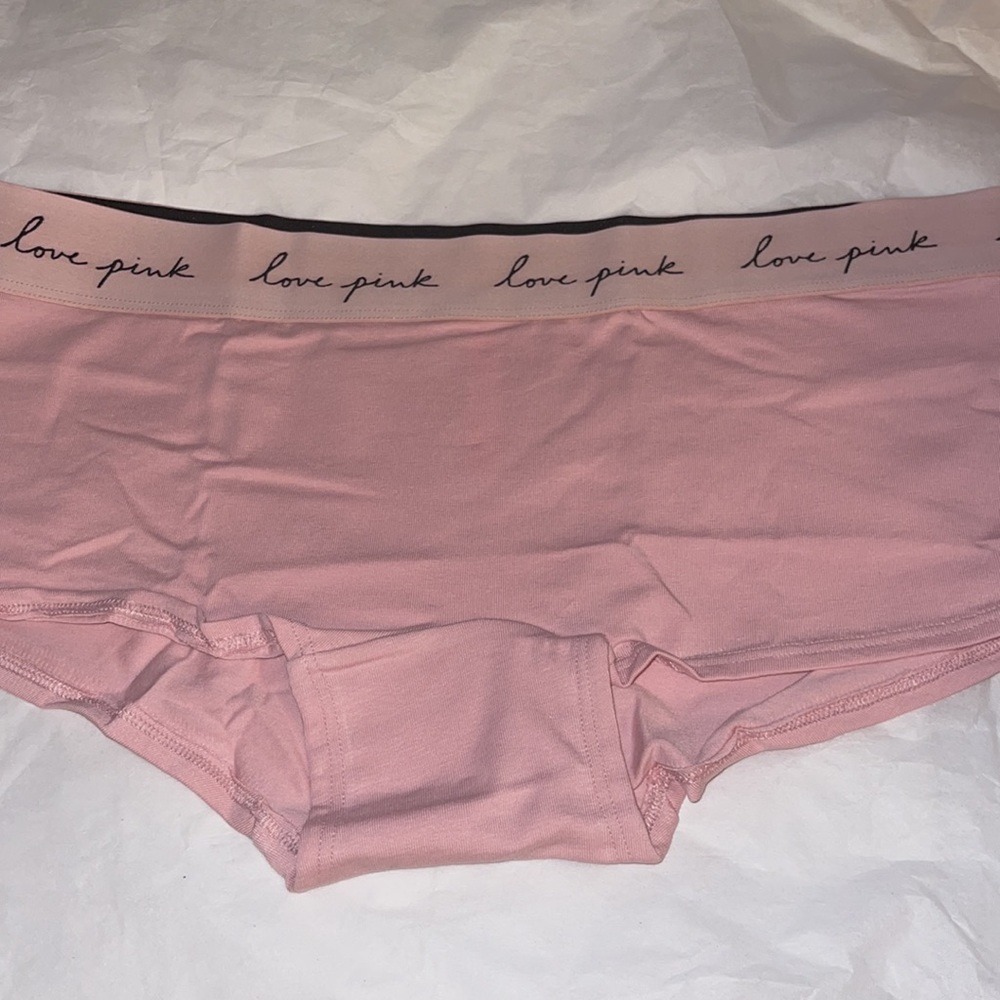 NWT VS PINK BOYSHORT